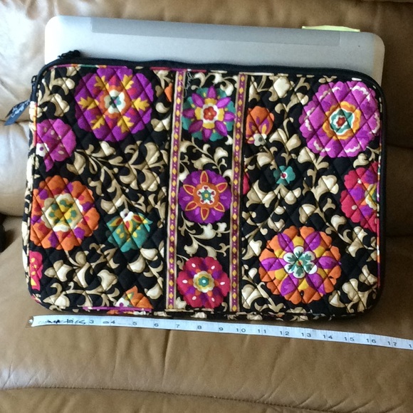 Vera Bradley Accessories - Vera Bradley Retired Suzani Large Laptop Sleeve